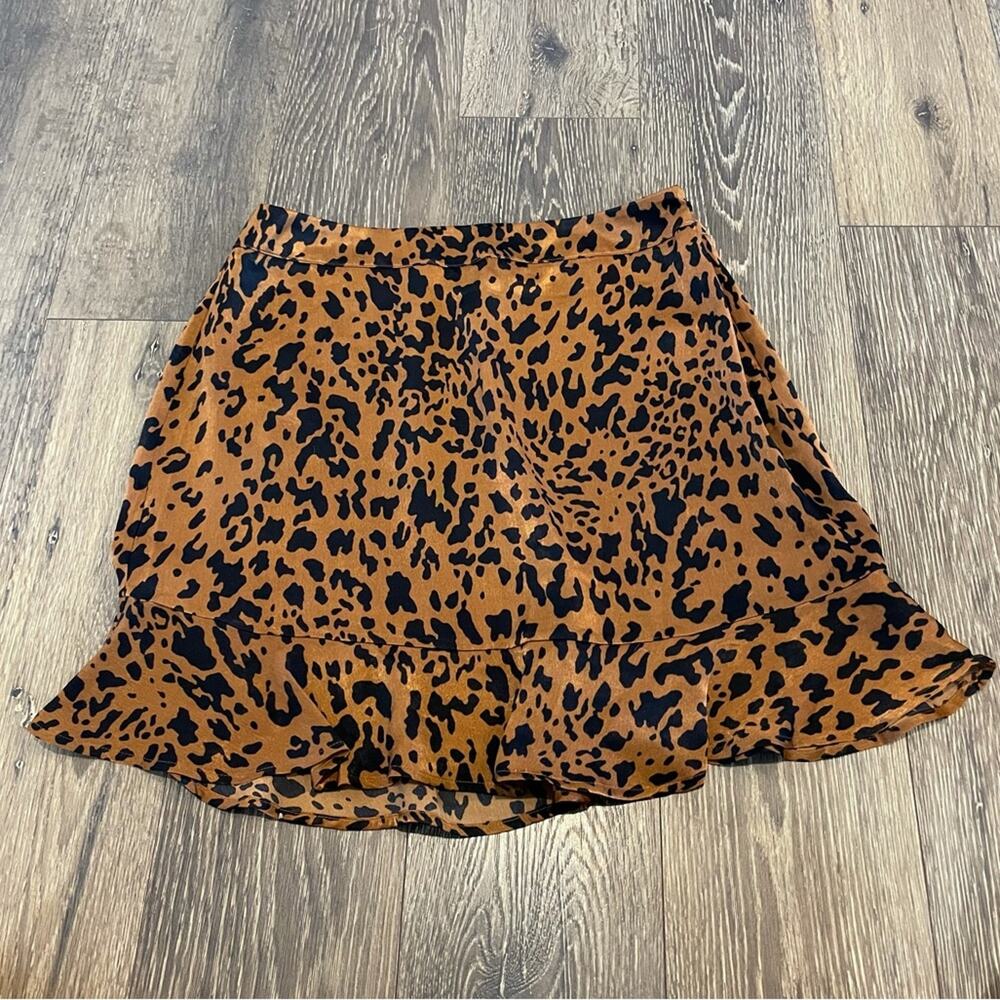 FOREVER 21 Leopard Ruffle Mini Skirt Size L